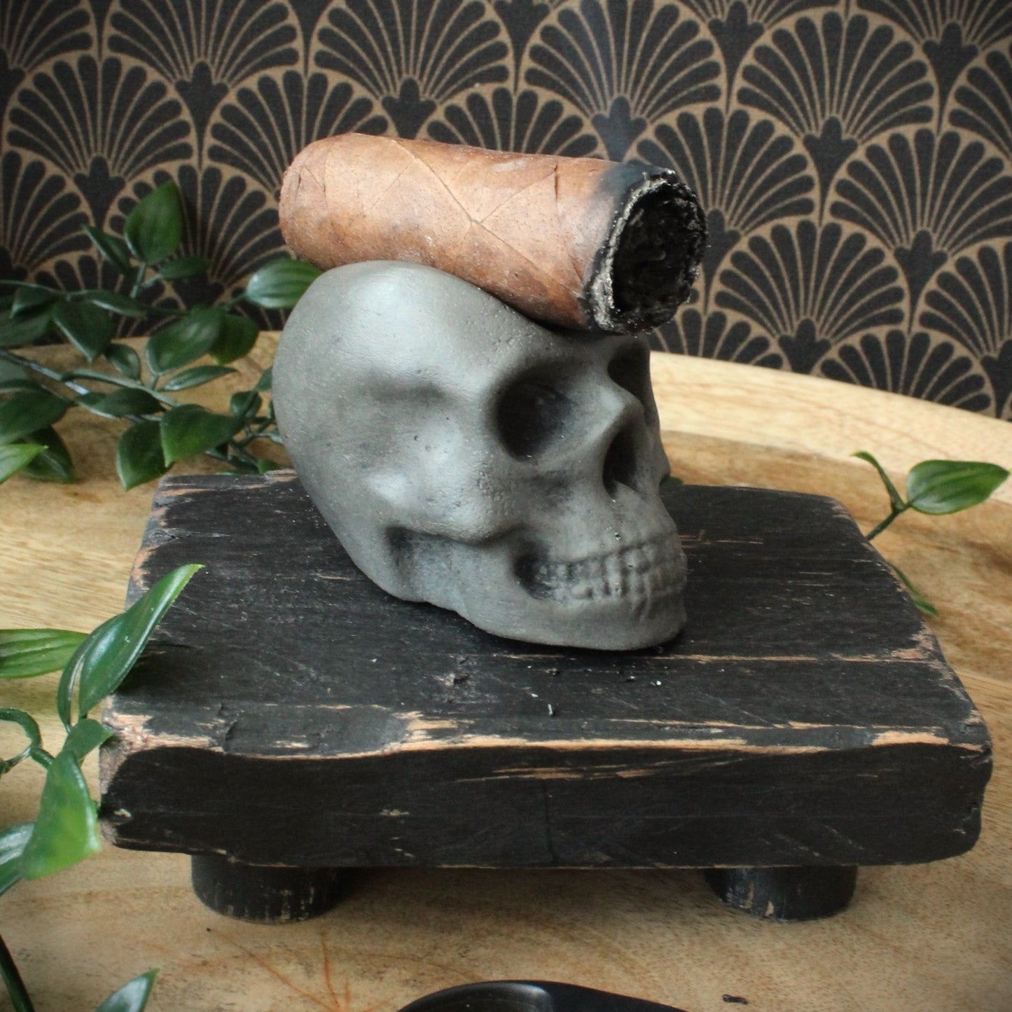 Skull Cigar Rest – handmade gothic cigar stand – best man gift or bar decor